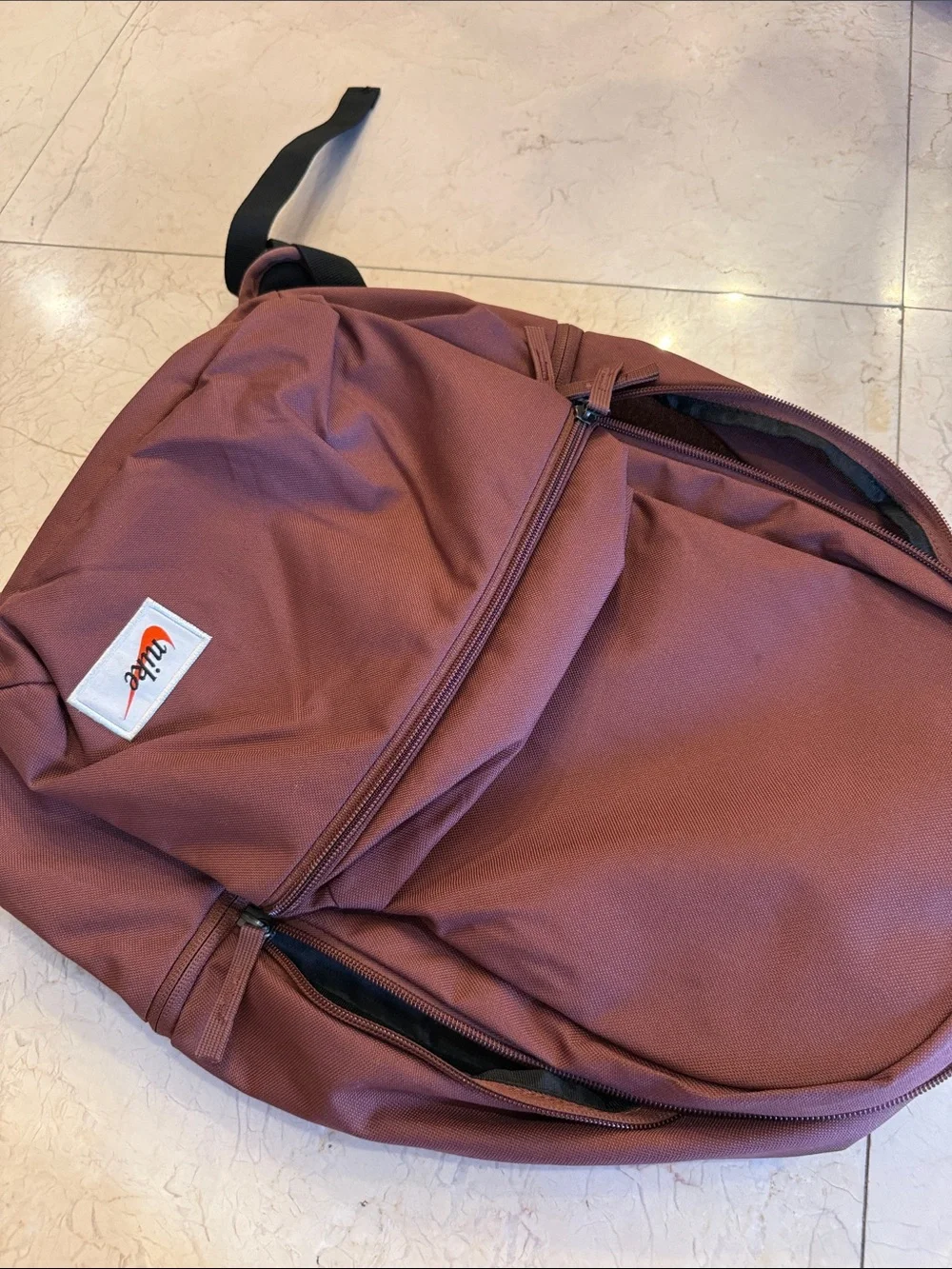 Nike Maroon Everyday Backpack with Front Zip Pocket